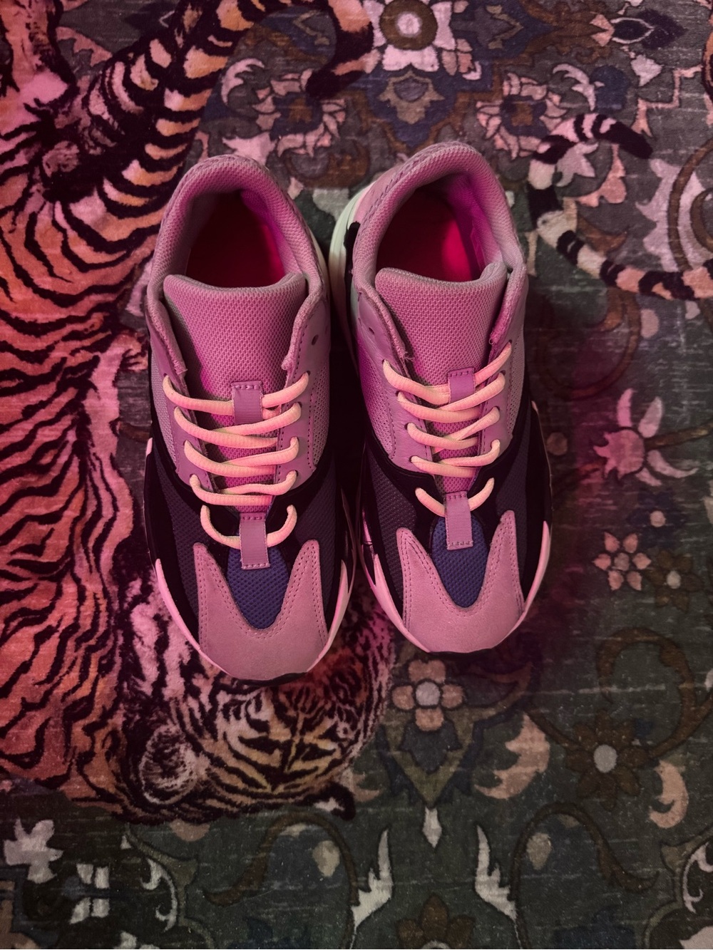 Adidas Yeezy 700 Waverunner size 6